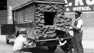 Illustration for article titled Boozy Snapshots of American Life Under Prohibition